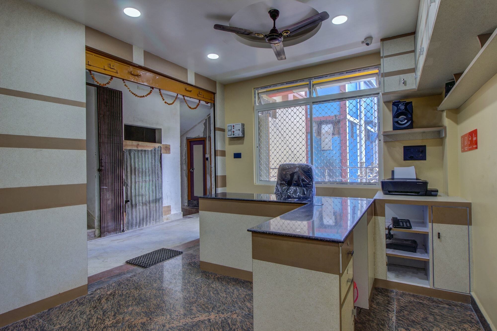 Oyo 16871 Anant Home Stay Shillong Eksteriør billede